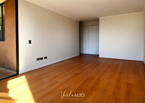 Depto. En Venta 3 Dormitorios Las Condes/ Impecable / Vista