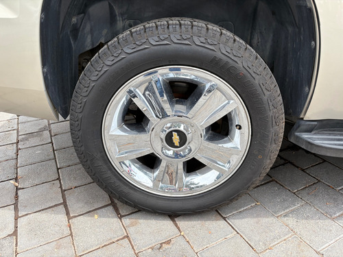 Chevrolet Tahoe D Suv Piel Cd 2a Fila Asientos At