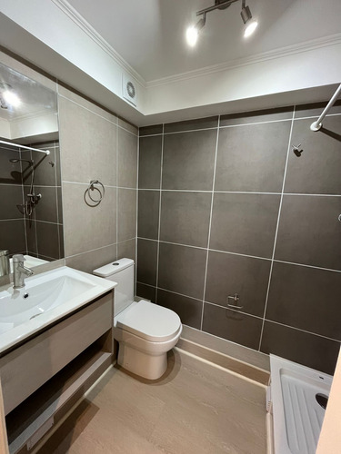 Arriendo Departamento Edificio Nuevo 18