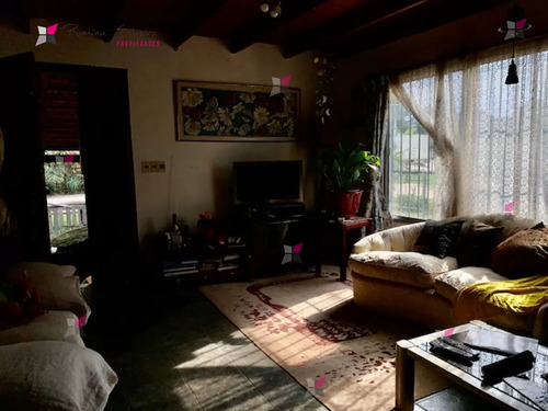 Oportunidad. Venta De Casa A Una Cuadra De La Playa En Buena Zona De Balneario Buenos Aires