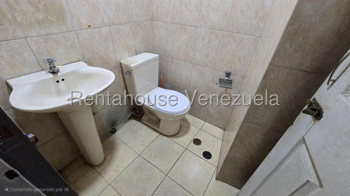 Galpón En Venta Urb. Catia, Caracas. 25-24198 Yf