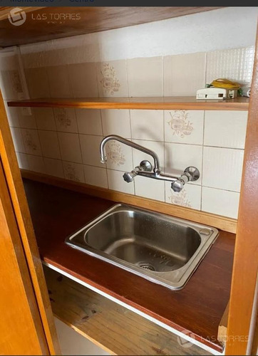 Apartamento - Centro (montevideo) - Frente, G.c 2642, Piso Alto