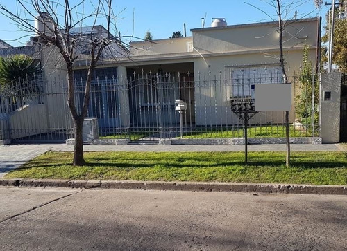 Imagen 2 de 14 de Casa En Venta En Hurlingham
