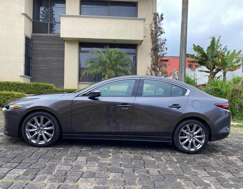 Imagen 4 de 12 de Mazda Mazda 3 Mazda 3 Sedán