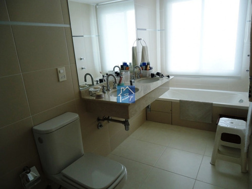Seasons Tower. Parada 4 Playa Mansa, Pegado A Enjoy. Piso Alto- Ref: 1252