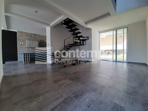 Imagen 3 de 19 de Moderna Residencia De Lujo Con Magnifico Roofgarden Con Vist