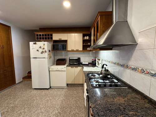 Casa En Venta En Arguello Una Planta