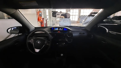 Imagen 9 de 15 de Totota Etios Xs Nuevo 75.000 Km Mca A#1