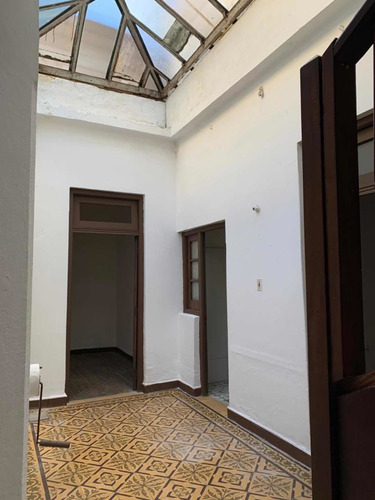 Apartamento Amplio 3 Dormitorios Y Patio - Anda