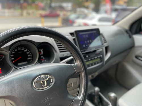 Imagen 6 de 10 de Toyota Hilux Kavak Automatica 4x4