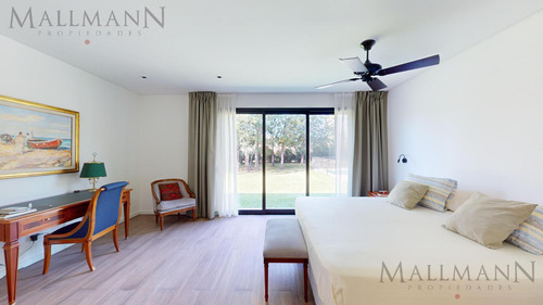 Casa En Venta. 4 Dormitorios En Suite. Estancias Golf