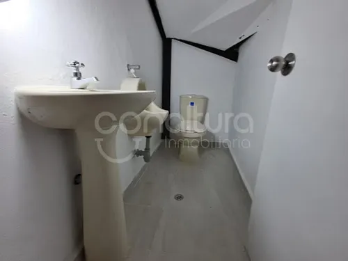 Bodegas En Arriendo La Pradera 472-7120