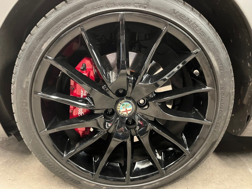 Imagen 17 de 18 de Alfa Romeo Mito Quadrifoglio Verde