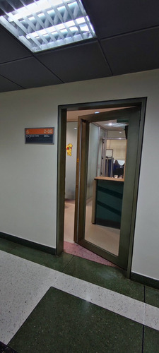 Consultorio Médico Con Planta 100 % . En Torre C, Piso 2. Clinica La Viña