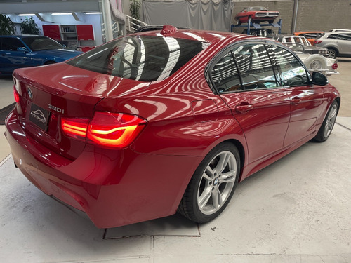 Imagen 2 de 9 de Bmw 320ia Sportline 2018 Rojo