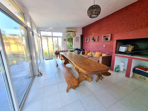 Casa En Venta 3 Dormitorios Barbacoa Piscina El Pinar