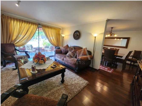 Casa Con Gran Patio, Excelente Ubicacion 5dor (71237)