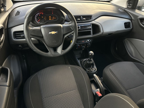 Chevrolet Onix HATCH Joy 1.0 8V Flex 5p Mec.