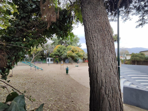 Casa En Venta De 3 Dorm. En Ñuñoa Vecina A Parque Juan Xxiii