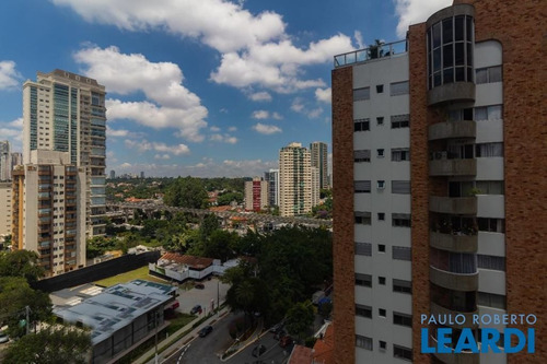 Imagem 11 de 15 de Apartamento - Campo Belo - Sp - 585520