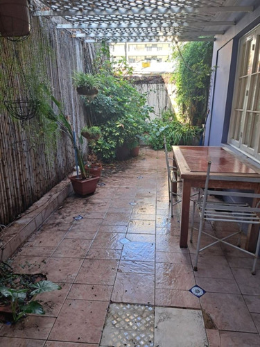 Casa En Venta De 4 Dorm. En Ñuñoa