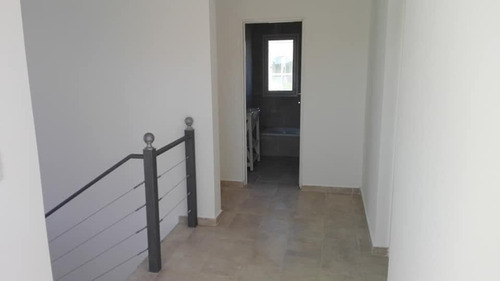 Imagen 6 de 16 de Oportunidad Casa En Barrio Vistas - Lote Interno - Puertos - Escobar