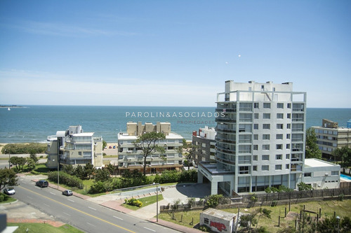 Departamento De 3 Dormitorios Con Mejoras Frente Al Mar En Venta. Torre Fragata.