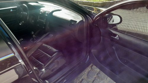 Volkswagen Vento 2.5 Luxury 170cv