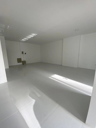 Local  Comercial 60m2  En  San Nicolas  630