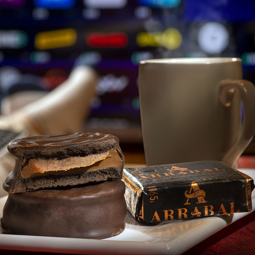 Alfajor Arrabal 70% Cacao Chocolate Caja X 12 Unidades