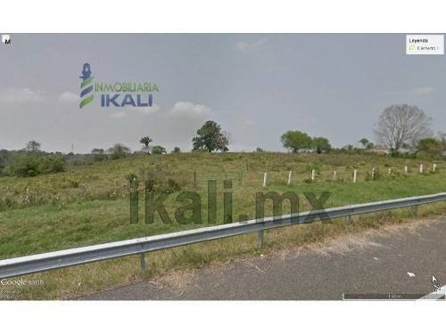 Vendo Terreno Zona Industrial En Libramiento Portuario Tuxpan Veracruz 4 Has. Terreno De 40,000 M² Se Encuentra Ubicado En Libramiento Portuario Que Lleva A La Zona Industrial Al Sur Del Río Tuxpan C