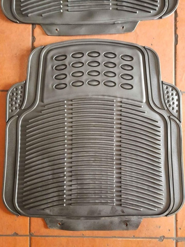 Imagen 7 de 9 de Alfombra Hule Para Carro ¢9.800