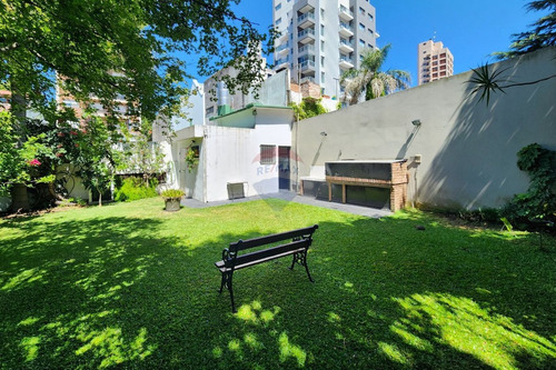 Venta Local En Bernal Centro De 190m2 C/cochera