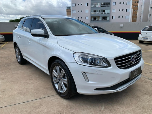 Volvo XC60 2.4 D5 KINETIC DIESEL AWD 4P AUTOMÁTICO