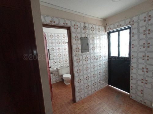 Imagen 9 de 21 de Andreina Gonzalez Rentahouse Vende Casa En La Viña Valencia 22-9749