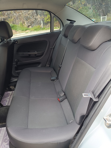 Volkswagen Voyage 1.6 16v Msi Aut. 4p