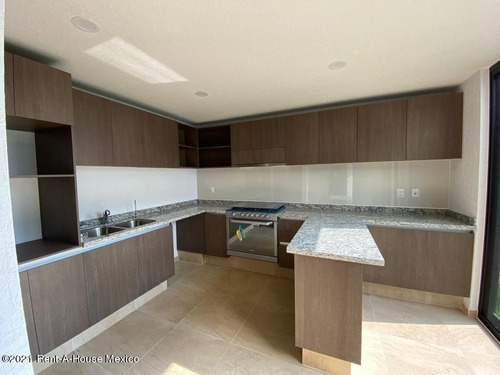 Imagen 6 de 14 de Zibata Inspira Casa En Esquina Con 3 Recamaras Y 205 Mts2 Qh.211955