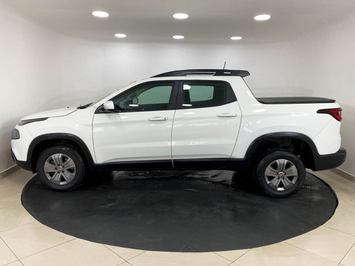 Imagem 4 de 20 de Fiat Toro