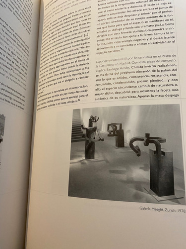 Chillida. Escultura. Escultor Vasco. Guipúzcoa. Libro. (Usado)