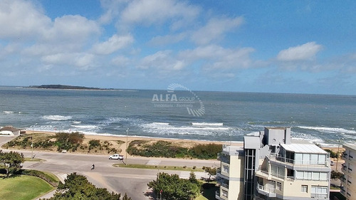 Imagen 22 de 23 de Primera Linea De Playa Mansa, 3 Dormitorios