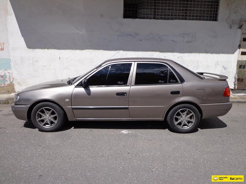 Imagen 3 de 9 de Toyota Corolla 1.6