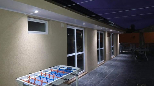 Casa Venta - 4 Dormitorios 3 Baños - 459mts2 Totales - Berisso