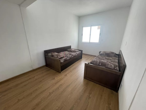 Frente Al Mar , Planta Baja ,lindo Apartamento