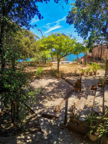 Casa Quinta Con Anexo Tipo Rústico Colonial En Playa Grande