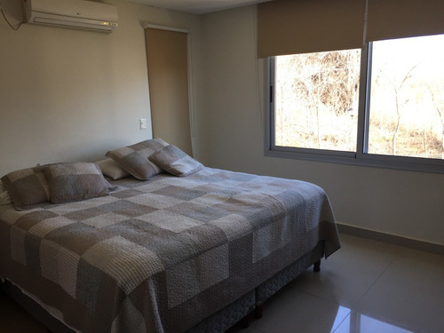 Casa En Barrio Privado A 5 Min. Aerop. De Nqn. Dueño Directo