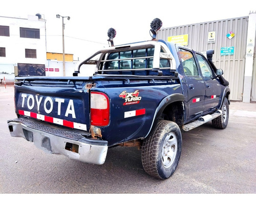 Imagen 6 de 15 de Ocasión Toyota Hilux 4x4 1999