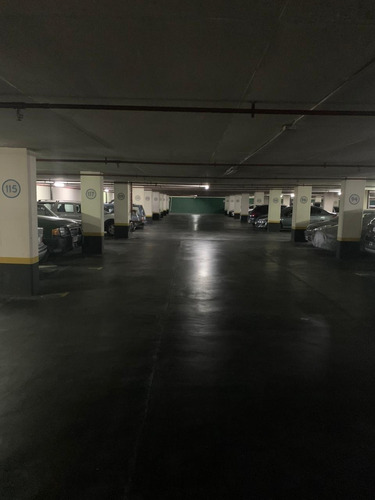 Cochera Garage Alto Palermo