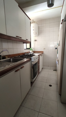 Se Vende Apartamento En Residencia Genesis, Urbanización La Trigaleña, Valencia