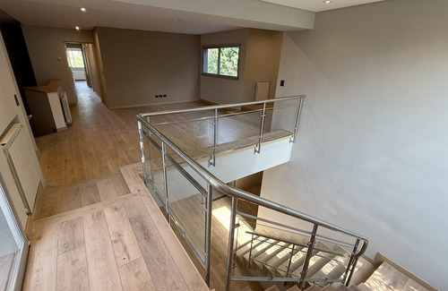 Casa En Castores Con El Mejor Acceso A Guardia Y Club House!