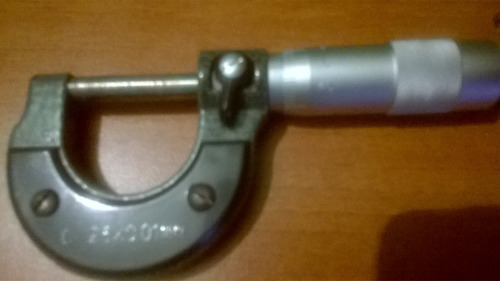 Calibrador Tornillo Micrometrico Acero Inoxidable (Usado)